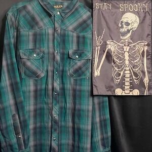 Helix‎ Green and black plaid flannel shirt